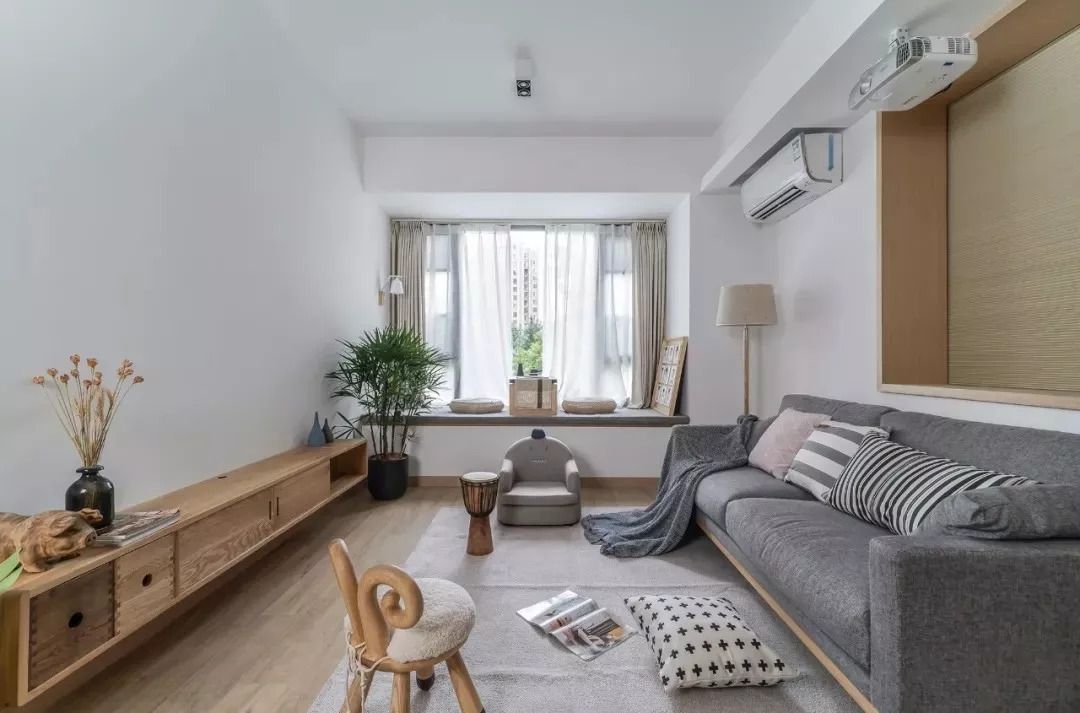 客廳裝投影儀好嗎？選購投影儀的時候有哪些注意事項？